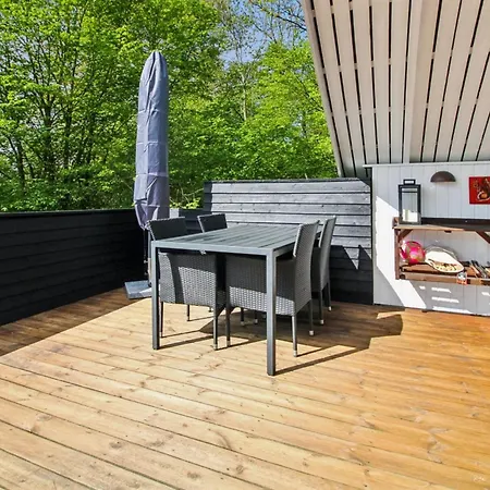 Ilwith - 28km From The Sea By Interhome Nyaraló *