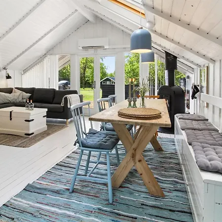 Ilwith - 28km From The Sea By Interhome Nyaraló *
